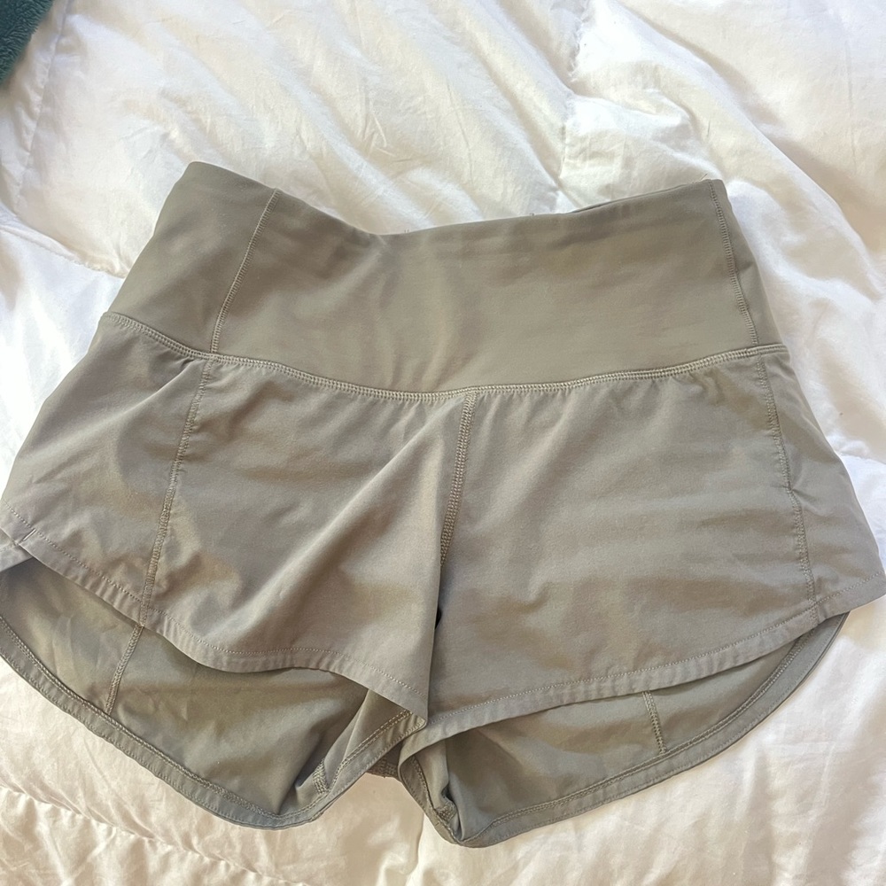 Lululemon Speed Up high rise short 2.5”